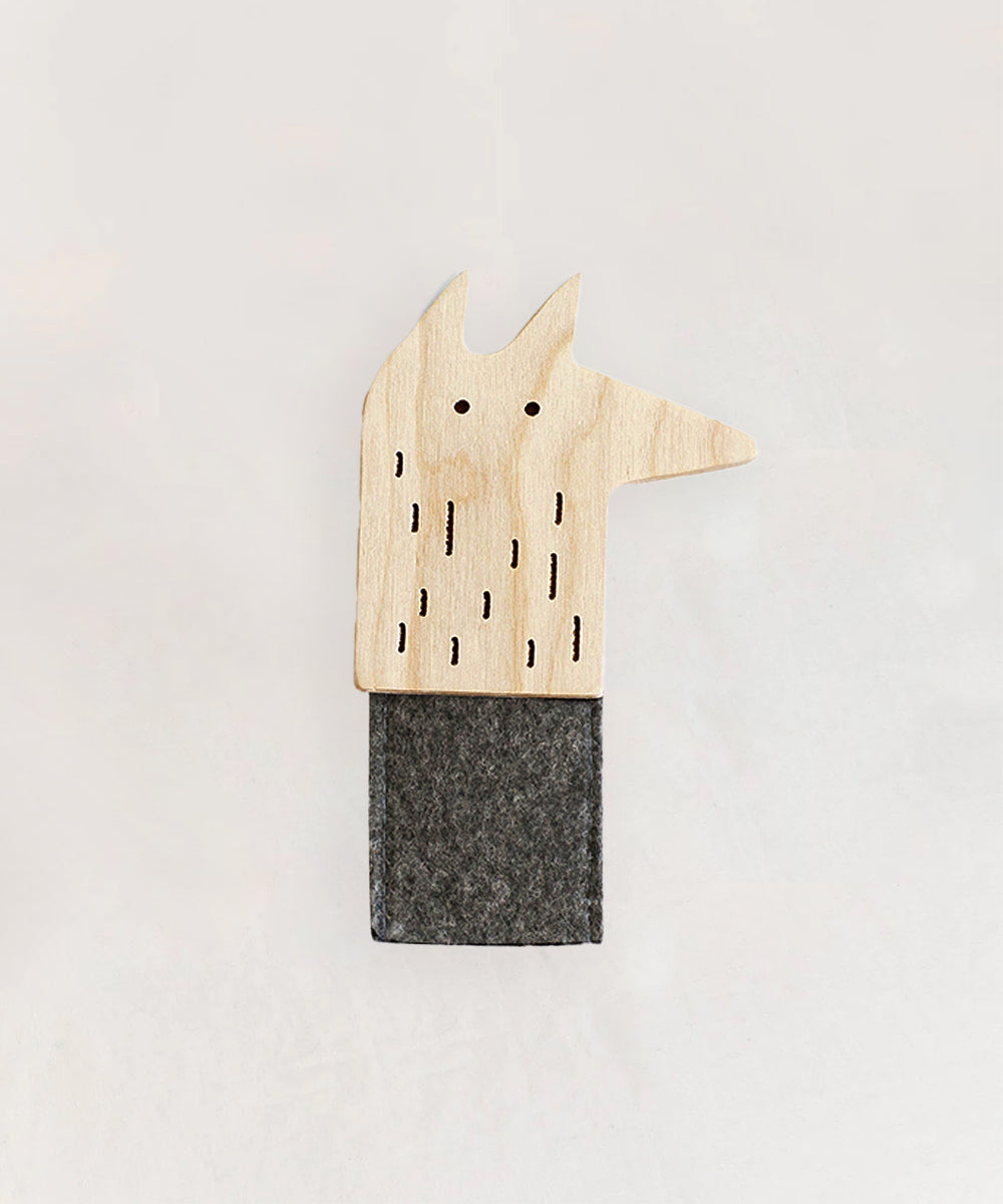 Le Wolf Finger Puppet